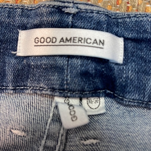 Good American Good Legs Jeans with Ripped Knee - Picture 2 of 4